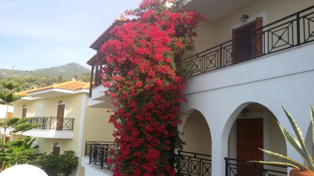 Thalina Hotel Marathókampos Exterior foto